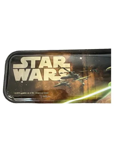 Star Wars Yoda Federmäppchen Metall Schreibset Stifte Lineal Radierer