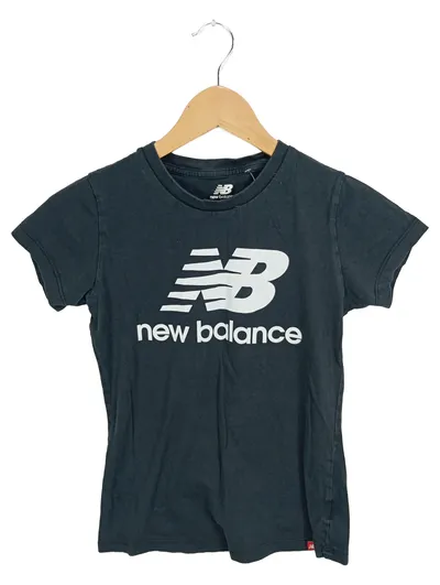 New Balance Sport Shirt Damen Kurzarm Logo Print Schwarz Gr. 34/XS