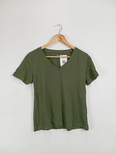MNG Damen T-Shirt V-Ausschnitt Gr. M Oliv Casual
