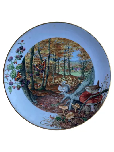 Royal Worcester Sammelteller Herbstwald Eichhörnchen Schmetterlinge Porzellan