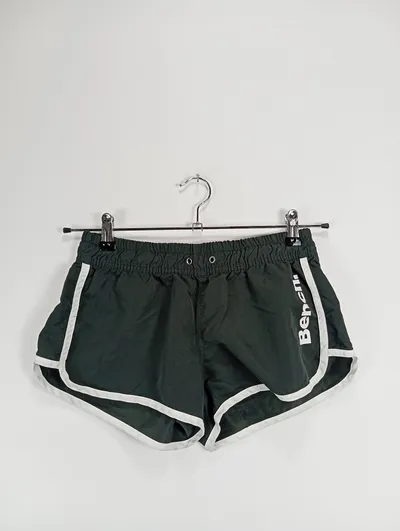 Bench Damen Sport Shorts Gr. 38 Grün Sportlich Freizeit