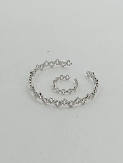 Heideman Damen Schmuckset 2-teilig Armreif Ring Silber Blumen Elegant