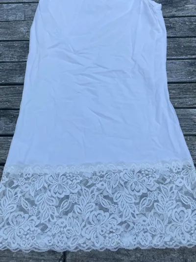 VERO MODA Damen Unterkleid mit Spitze Gr. 36/S Beige Feminin