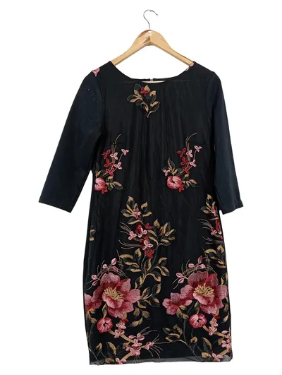 CARTOON Freizeitkleid Damen Gr. 38 Schwarz Blumenmuster Stickerei
