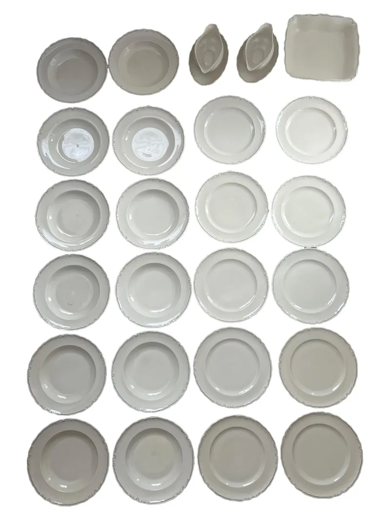 EPIAG Servierset Klassisch Weiß Porzellan Teller Soßenkännchen Geschirr Set 1