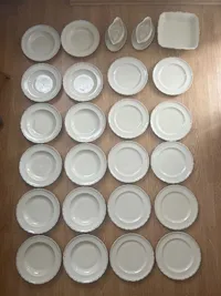 EPIAG Servierset Klassisch Weiß Porzellan Teller Soßenkännchen Geschirr Set 7