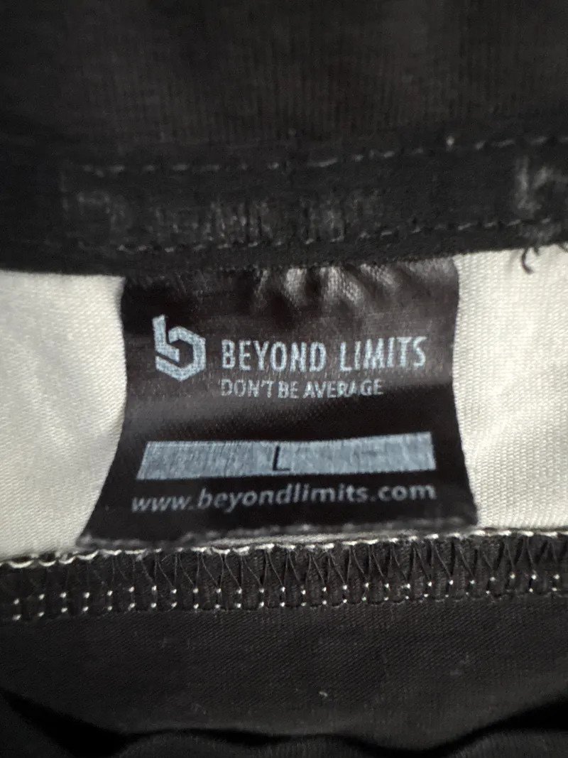 Beyond Limits Herren Sport Shirt Gr. L Schwarz Sportlich 3