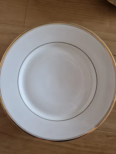 Jäger Platzteller Porzellan Weiß mit Goldrand 20 cm Klassisch