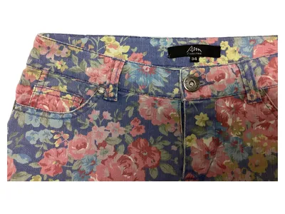 Ann Christine Damen Jeans Shorts Blumenmuster Gr. 34 Casual
