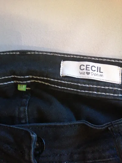 CECIL Damen Jeans Regular Fit Shine Bright Schwarz W31/L33 Stretch