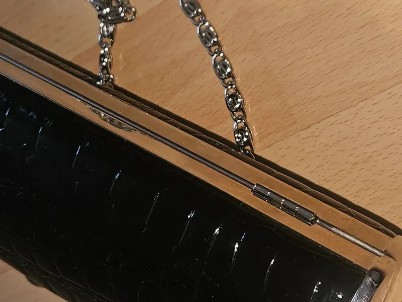 PICARD Damen Clutch Schwarz Kroko-Optik mit Kettengriff Elegant Abendtasche 6