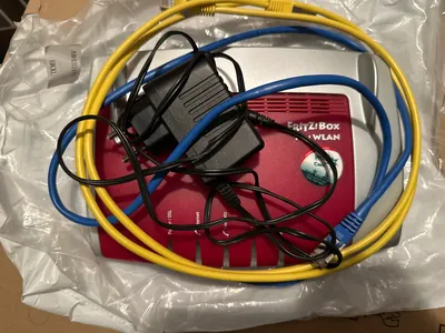 AVM FRITZ!Box Fon WLAN 7330 Router DSL Modem rot