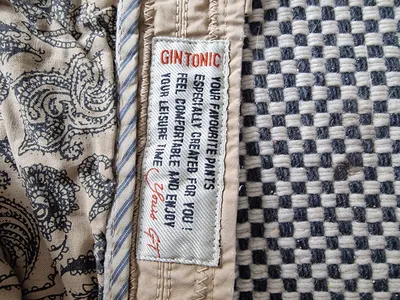 GIN TONIC Herren Shorts Gr. 32 Beige Casual Baumwolle Bermuda