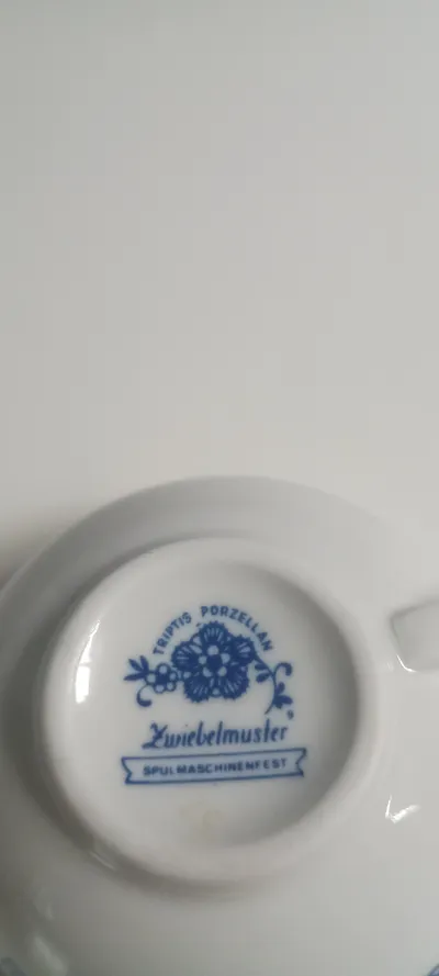 Triptis Porzellan Tasse Zwiebelmuster Blau Weiß Spülmaschinenfest