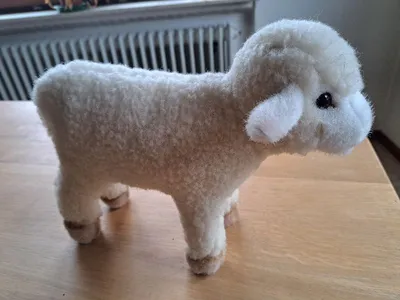 Steiff Schaf Kuscheltier Stofftier Lamm Weiß 21 cm Knopf im Ohr 073427