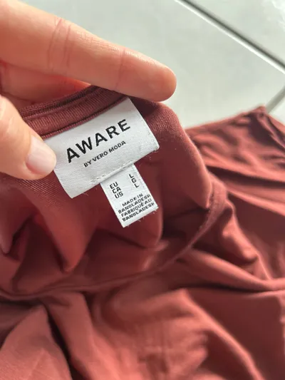 AWARE BY VERO MODA Damen T-Shirt Gr. 40/L Braun Casual Lyocell Shirt