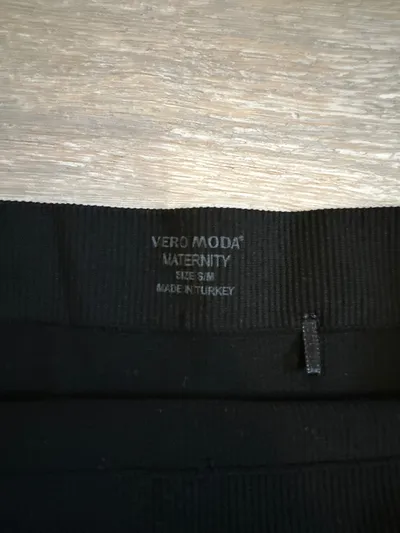 VERO MODA Damen Umstandshose Leggings Gr. 38 S/M Schwarz Basic Rippstrick