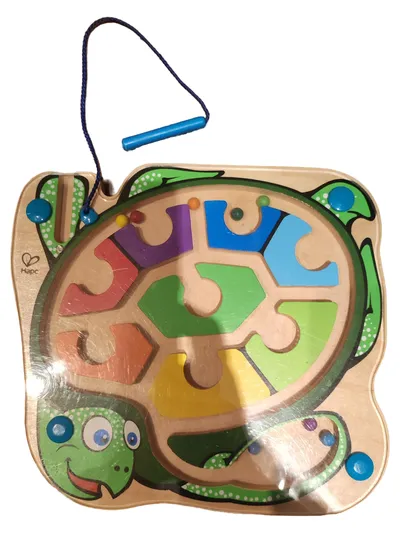 Hape Motorikschleife Holzspielzeug Schildkröten-Labyrinth Mehrfarbig Kinder