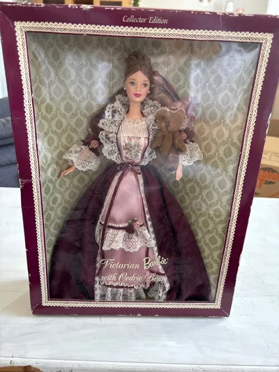 Barbie Victorian Barbie Cedric Bear Collector Edition Puppe Vintage Rot