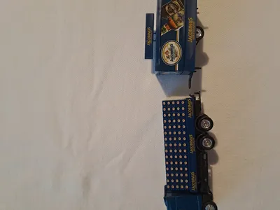 Jacobinus Modell LKW mit Anhänger Bierspezialität Blau Sammlerfahrzeug