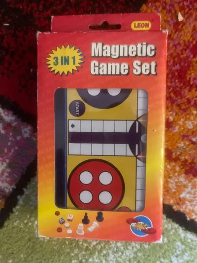 Leone 3 in 1 Magnetisches Spielset Brettspiel Ludo Schach Reisespiel