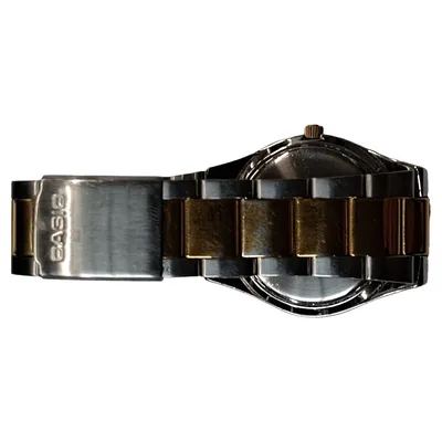 Casio Damenuhr Quarz Klassisch Mehrfarbig Metall Armbanduhr