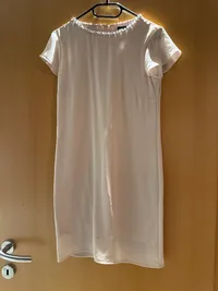 Comma Damen Businesskleid Gr. 32 Beige Kettendetail Elegant 4