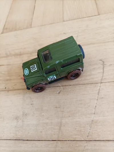 Hot Wheels Land Rover Defender 90 Spielzeugauto Grün Metall