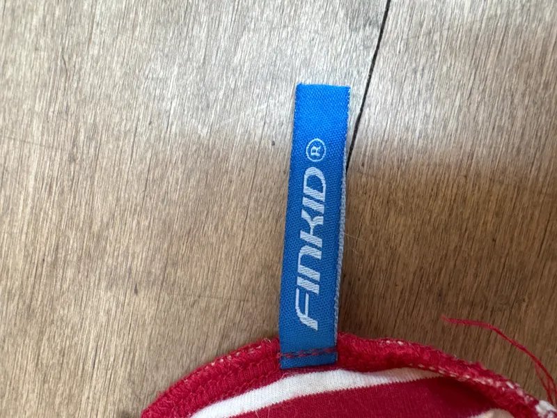 Finkid Baby Kuscheltier Stofftier Fisch Rot Gestreift Spielzeug 5