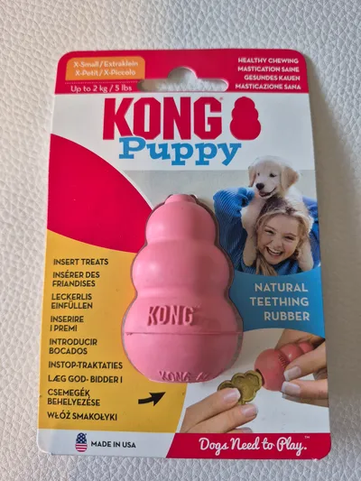 KONG Puppy Katzenspielzeug Pink X-Small Leckerli Spender