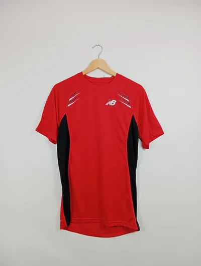 New Balance Herren Sport Shirt Gr. 36 Rot Polyester