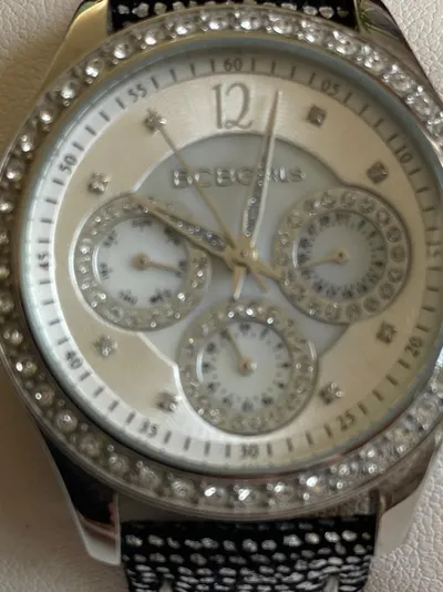 BCBGirls Damenuhr Elegant Silber Leder Strass Armbanduhr