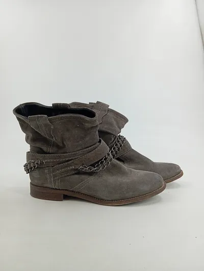 Bullboxer Damen Stiefelette Wildleder Grau Gr. 39 Casual Slip-On Lederdetails