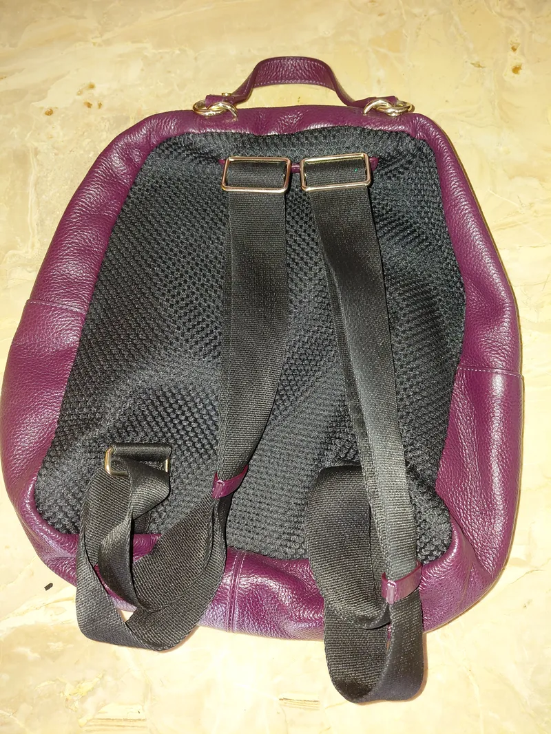 Coccinelle Rucksack Damen Leder Lila Elegant 2