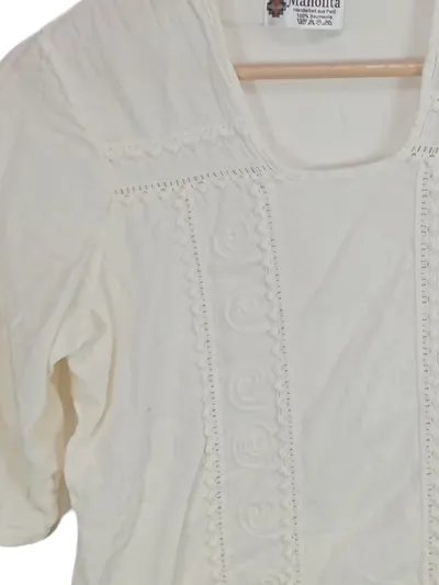 Manolita Damen Bluse Gr. 38 Weiß Baumwolle Stickerei Kurzarm Feminin