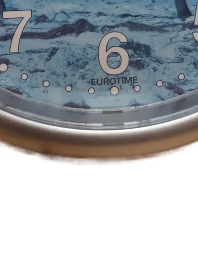 EUROTIME Tischuhr Pferd Motiv Strand Meer Blau Mehrfarbig Kunststoff Uhr
