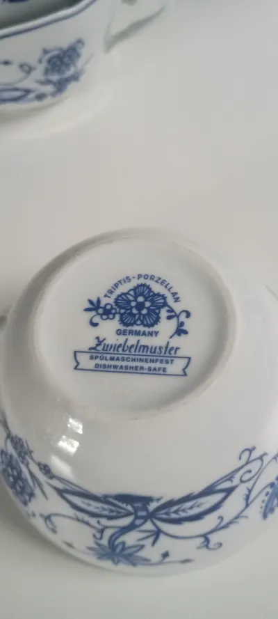 Triptis Porzellan Suppentasse Zwiebelmuster Blau Weiß mit Henkeln