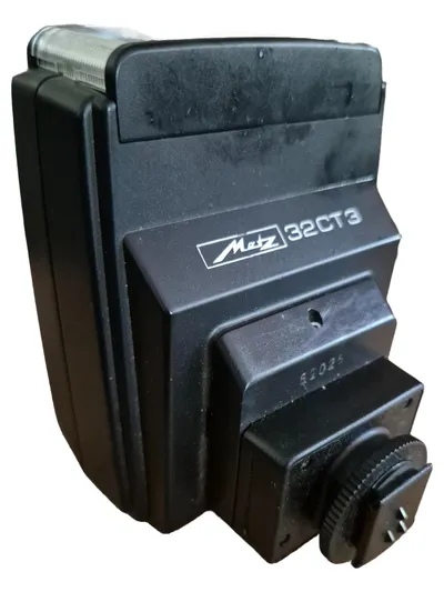 Metz 32CT3 Blitzgerät Kamera Blitz Aufsteckblitz Schwarz Vintage