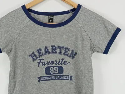 Dazy Damen T-Shirt Grau Schriftzug Gr. 34 XS Casual Baumwolle