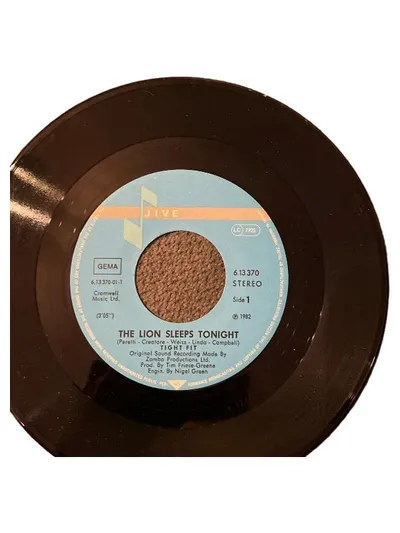 Tight Fit – The Lion Sleeps Tonight | 7" Single Vinyl | Jive Records 1982