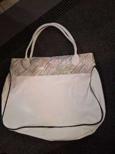 PUMA Damen Handtasche Shopper Weiß Bunt Streifen Logo Sporttasche