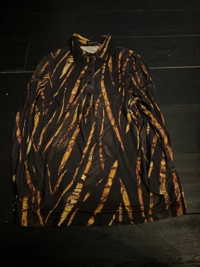 POMPÖÖS Damen Langarmshirt Schlangenmuster Gr. 48 Schwarz Orange