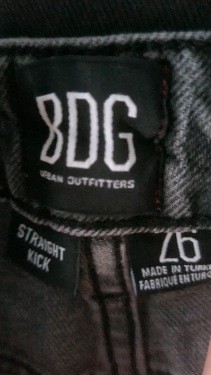 BDG Urban Outfitters Damen Jeans Straight Kick Grau W26 Regular Fit 2