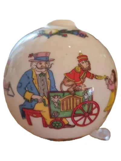 Hutschenreuther Weihnachtskugel 2001 Zirkus Affe Porzellan Kugel