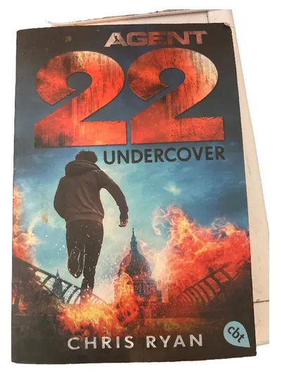 Agent 22 Undercover Chris Ryan cbt Thrillerbuch Jugendbuch Spionage