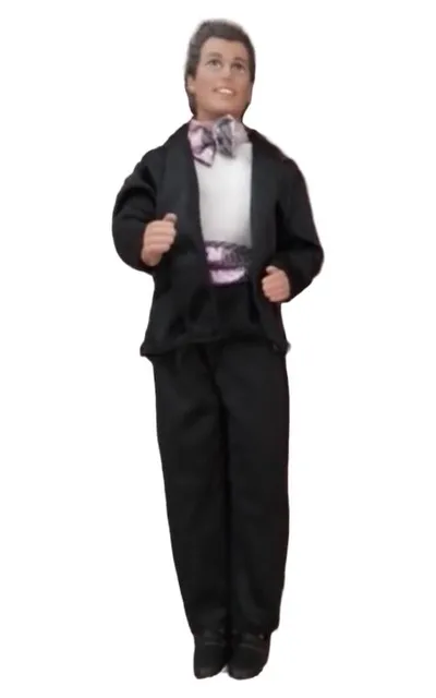 Mattel Ken Puppe im Smoking Anzug Fliege Puppenkleidung 31cm
