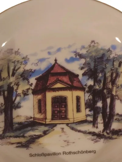 Freiberger Porzellan Sammelteller Schloßpavillon Rothschönberg Weiß 11cm