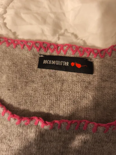 Rockgewitter Damen Pullover Gr. 40/L Grau Herz-Applikation Rosa