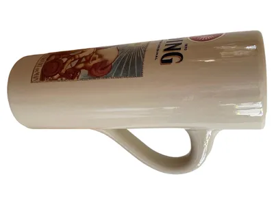 Binding Bierkrug Keramik Traditionell Beige 500ml Pferdemotiv
