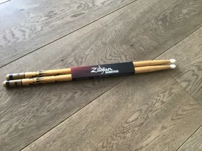 Zildjian Drumsticks Schlagzeugstöcke Beige 41cm Musikzubehör